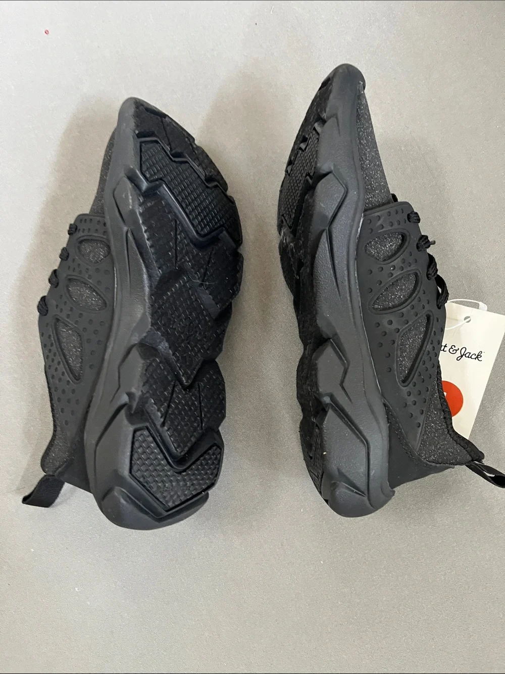 Casual Black kids size 1 Knit Sneakers - cat n Jack